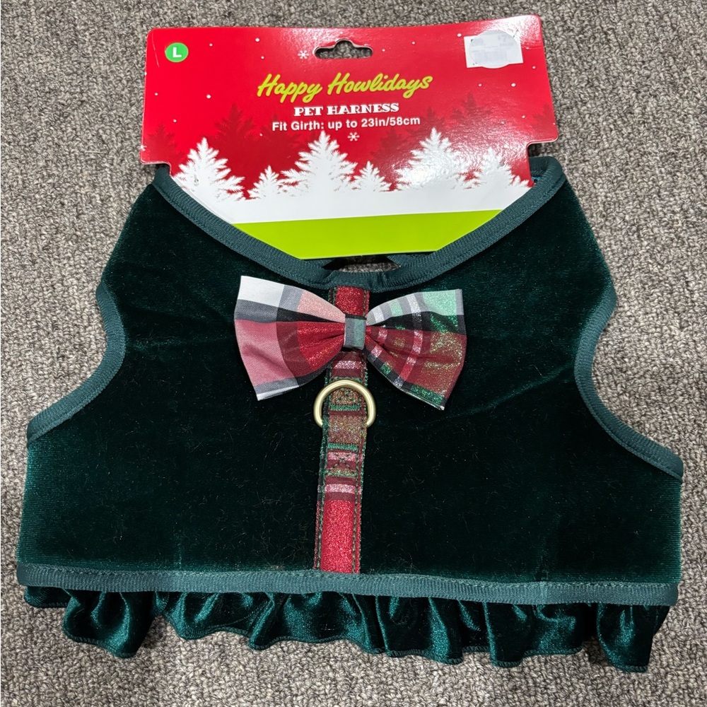 Green velvet Christmas pet harness dog new Large & X Large nwt